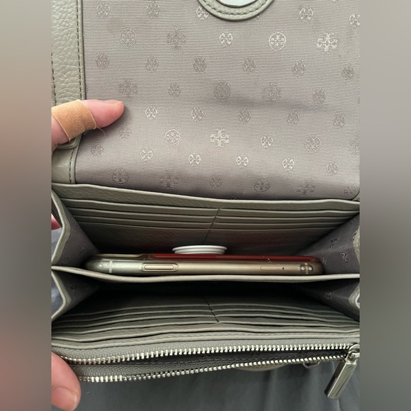 Authentic Tory Burch Crossbody bag - Picture 5 of 5